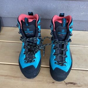 Scarpa ‘Charmoz’ mountaineering boot *Brand New*